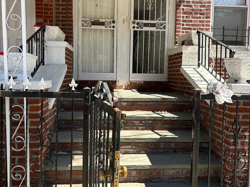646 Commonwealth Ave