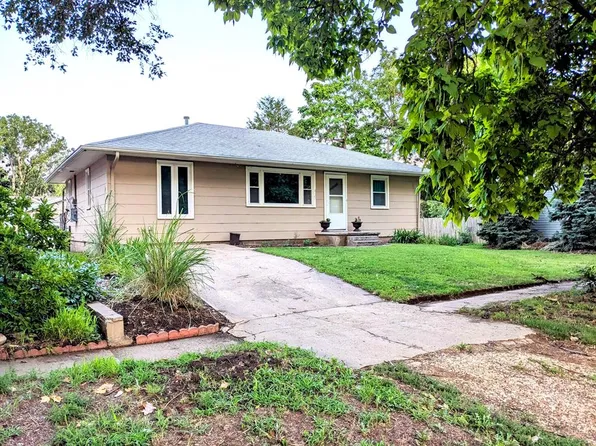 415 Hawkes St, Gypsum, KS 67448