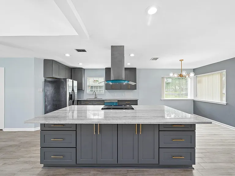 10623 Wickersham Ln — Photo 11