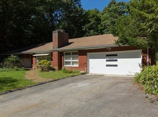 46 Wildwood Dr, Poughkeepsie, NY 12603
