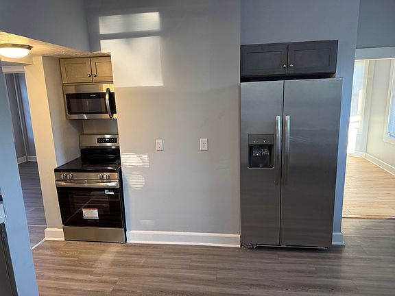 4th image of 74 Ellis St