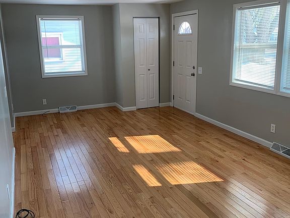 4th image of 326 Park Ave