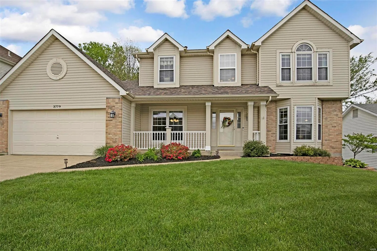 3779 Cambridge Crossing Dr photo 1
