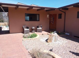 176 Barranca Rd, Los Alamos, NM 87544