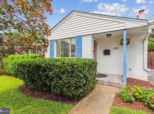 1910 Rockland Ave, Rockville, MD 20851