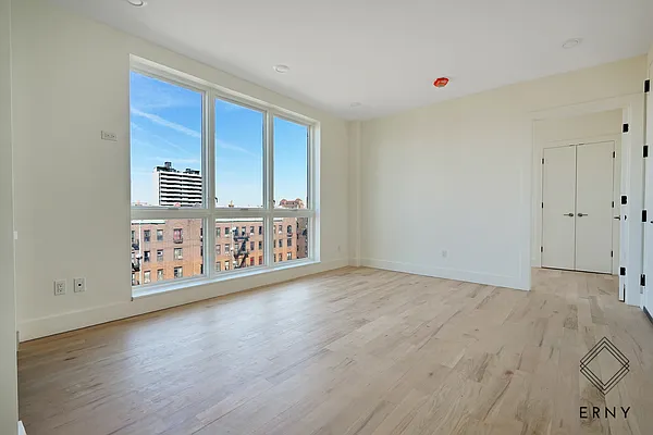 Rented by ERNY LLC | media 32