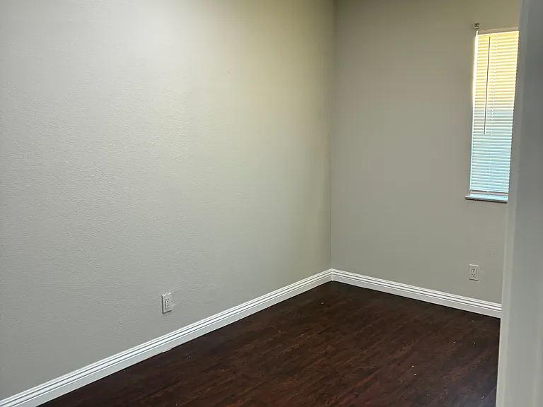 1533 Saylor Way — Photo 7