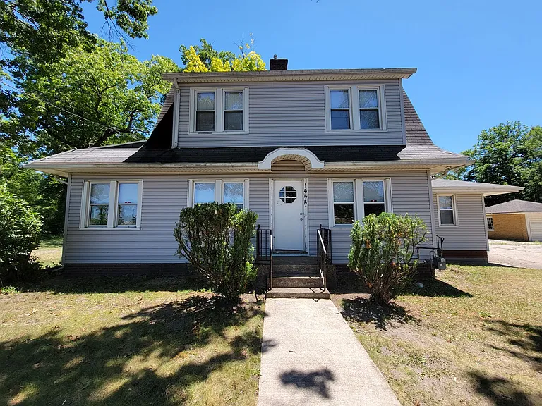 1444 S Bend Ave — Photo 1