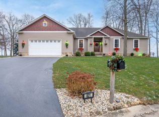 821 Kelvyn Ct, Kouts, IN 46347