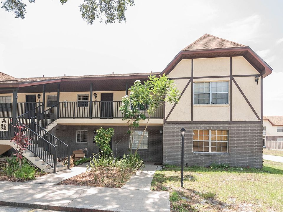 1st image of 2955 Sir Hamilton Cir