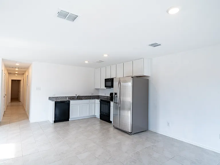 6638 Loy Dr — Photo 7