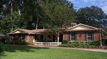 1st image of 2410 Blarney Dr