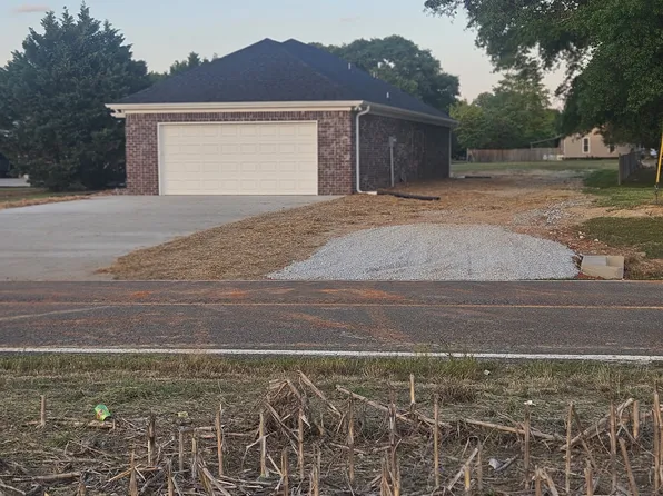 20574 Johnson Rd, Athens, AL 35613