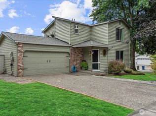 9834 NE 140th Place, Kirkland, WA 98034