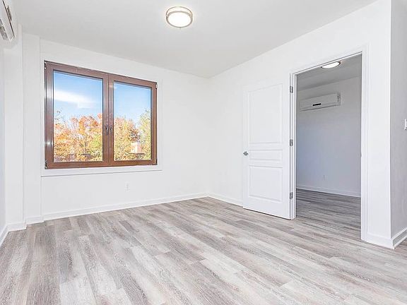 5th image of 28 Lawton St #4F