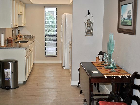 3rd image of 3119 W Cochise Dr Unit 152