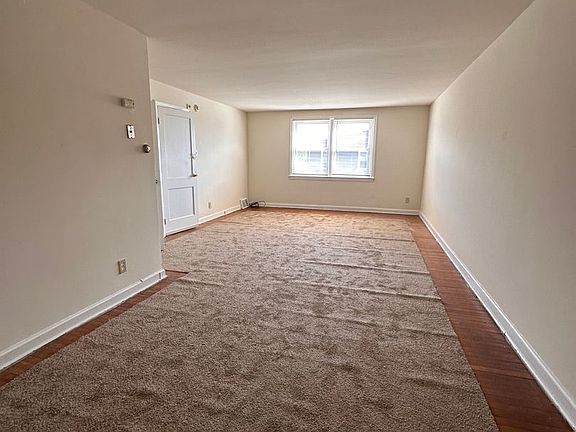 3rd image of 5700 N 3rd St #1B-1BA-875SQFT
