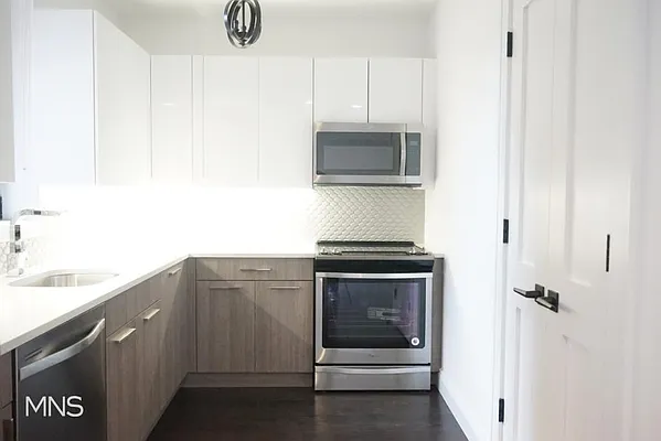 Rented by MNS Marketing | media 3