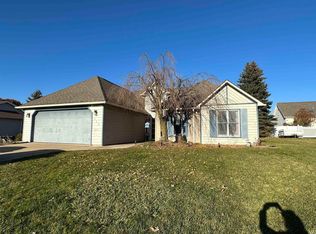 308 Morning Wind Pl, Kendallville, IN