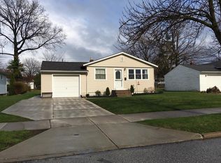 1743 Eldon Dr, Wickliffe, OH