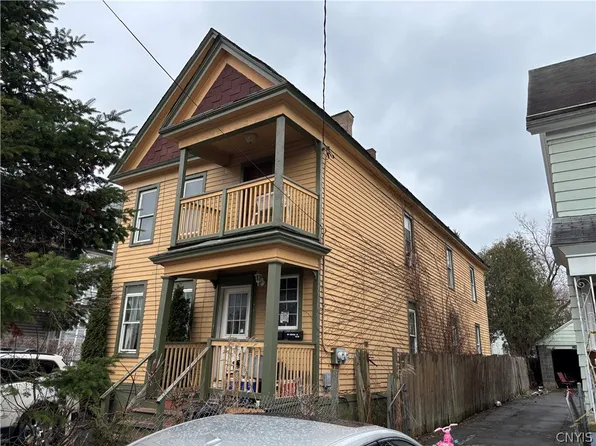 760 Elizabeth St APT 2, Utica, NY 13501