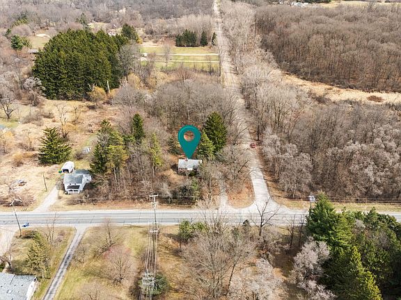 2nd image of 4985 Munger Rd