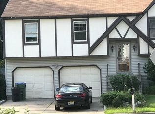 21 Stacey St, Edison, NJ 08820