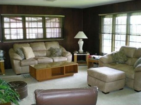 5th image of 10020 Hilltop Dr