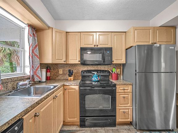 4th image of 5080 SW 64th Ave APT 207