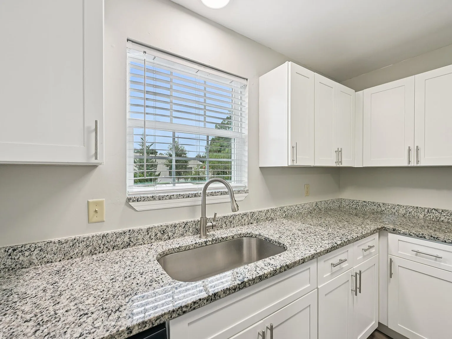 Jacksonville Heights Apartments Homes — Photo 2