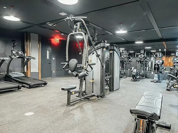 4th image of 78 Jefferson St #4