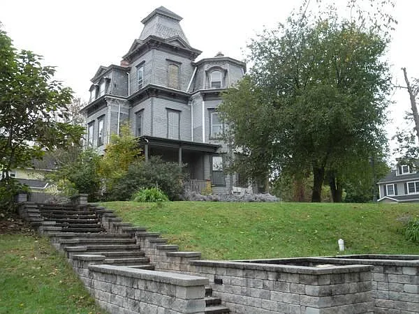 Building Photo