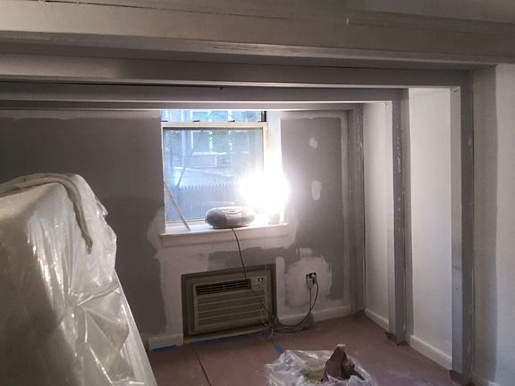 2nd image of 319 W 21st St APT C