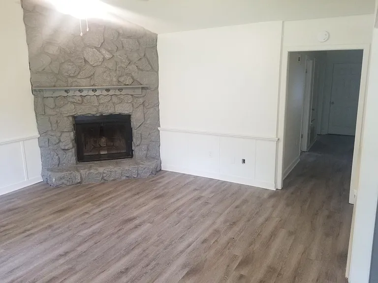203 Bent Creek Cir S #B — Photo 7