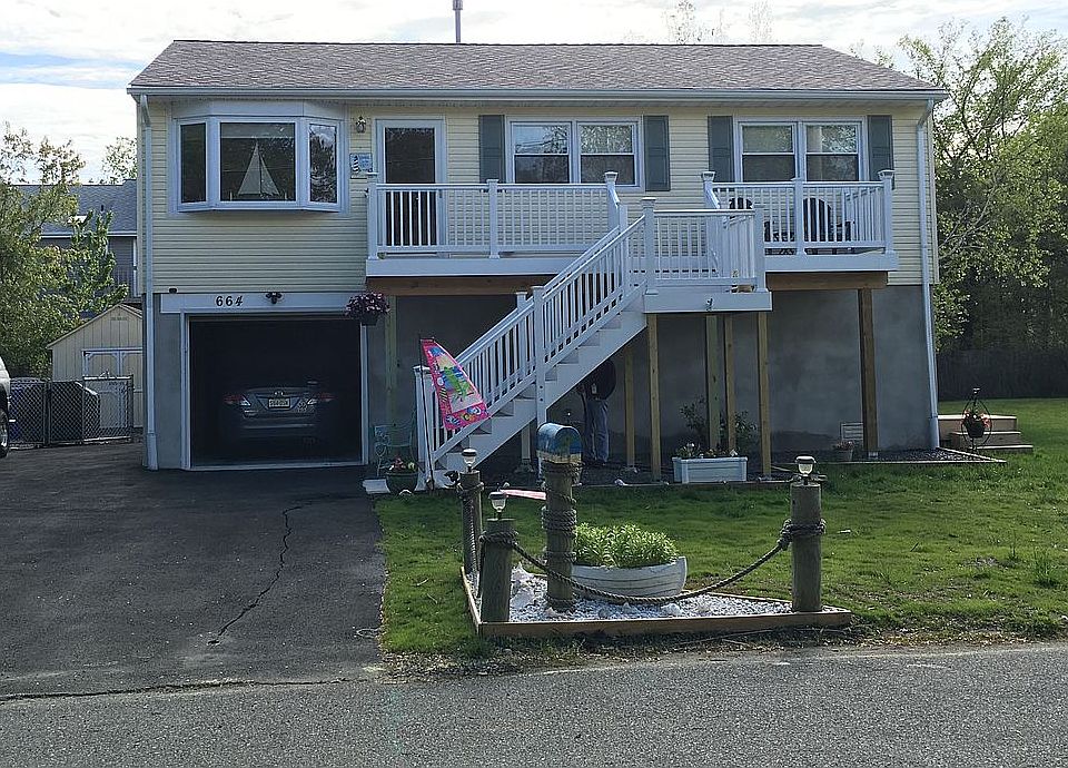 1st image of 664 Beachwood Ave