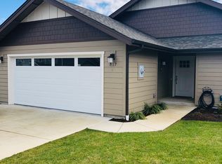 817 NW Cooke Ave, Grants Pass, OR