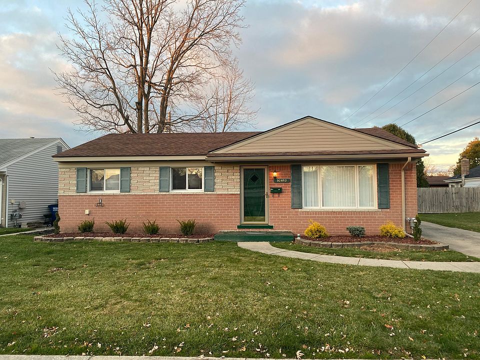 1st image of 32452 Hiveley St