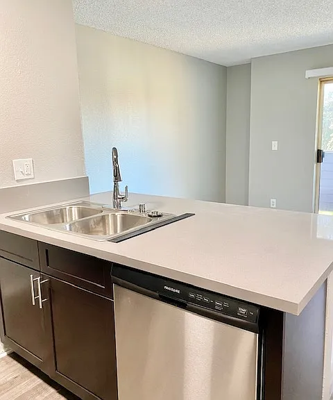 374 Shults Street — Photo 5