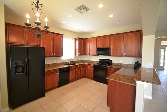 2nd image of 2613 Eagle Canyon Dr N