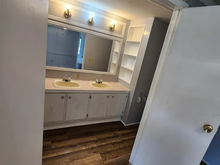 Master Bathroom Entrance