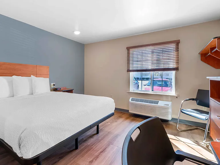 Studio Suite - 1 Full Bed