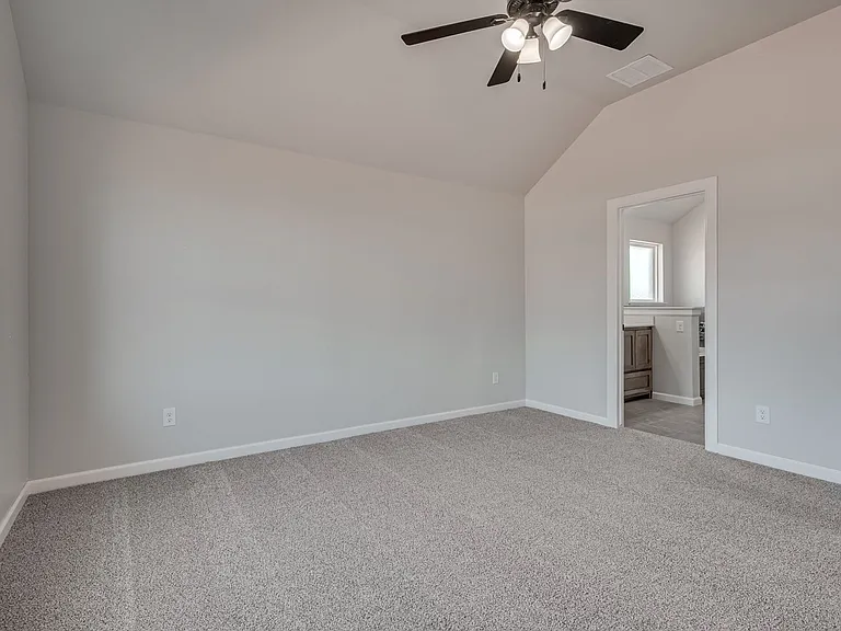 4905 Misty Wood Ln — Photo 16