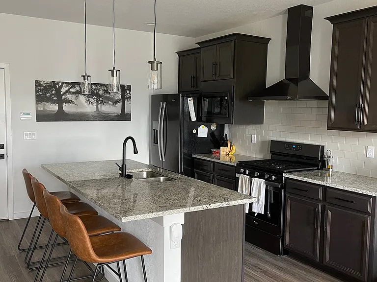 8059 Yampa River Ave — Photo 3