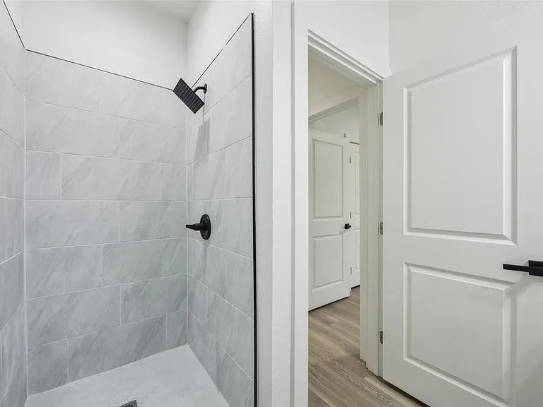5212 Calloway St — Photo 8