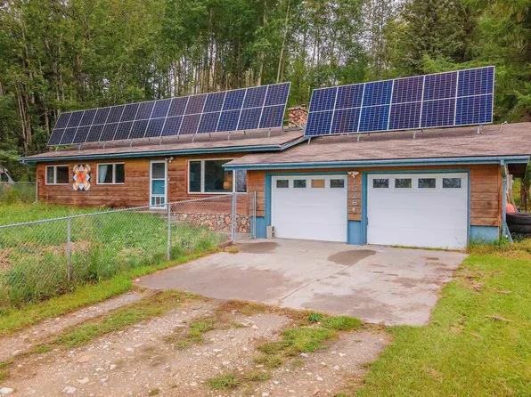 1526 Farmers Loop Rd, Fairbanks, AK 99709