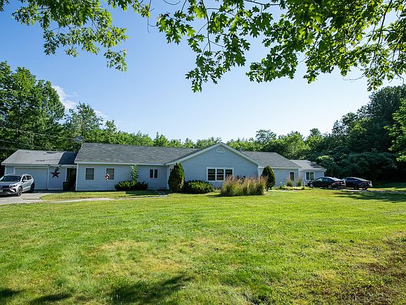 3rd image of 33 Manning Drive