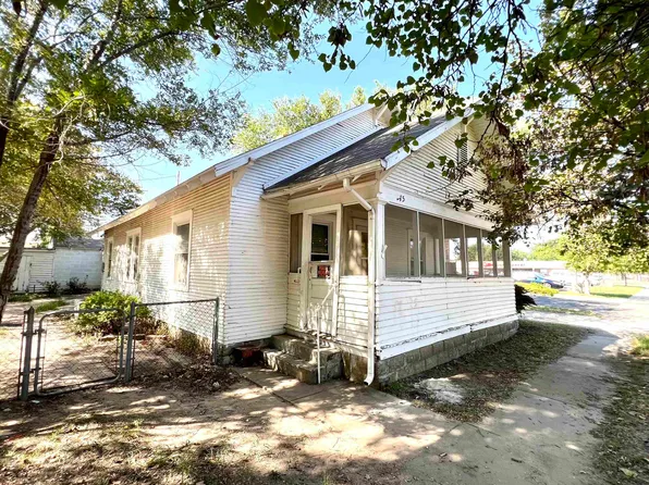 115 E Vine Ave, Arkansas City, KS 67005