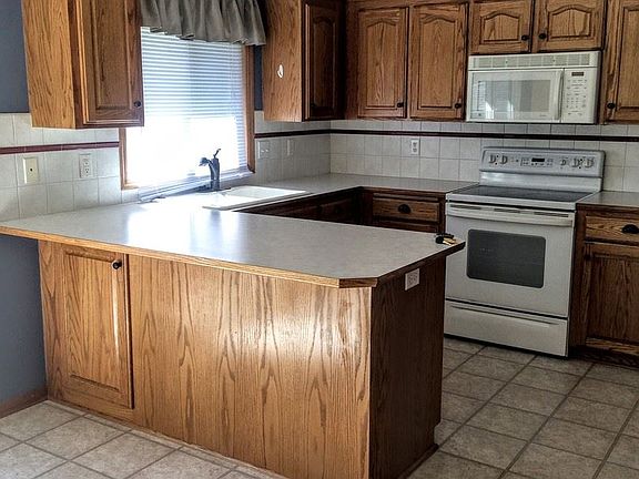 5th image of 13215 S 35th Ave