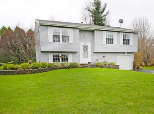 311 N Creek Xing, Rochester, NY 14612