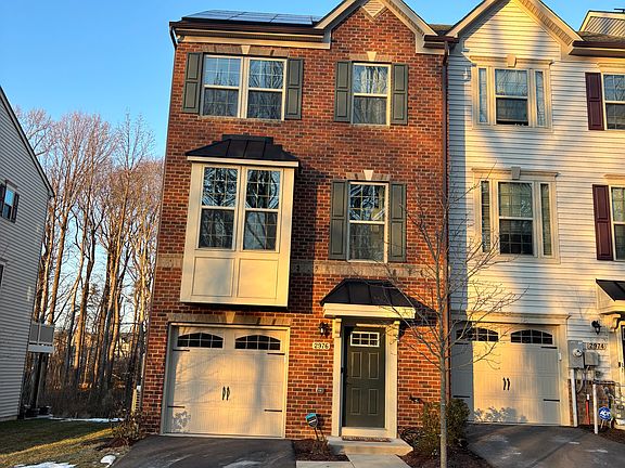 Front of House - End Unit